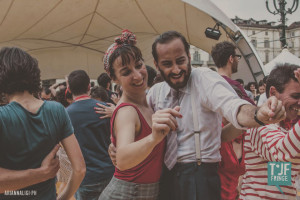 Social Lindy Hop dance